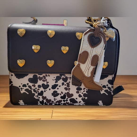 Handbags - Betsy Johnson NwT Stylish Black and Gold Women's Bag